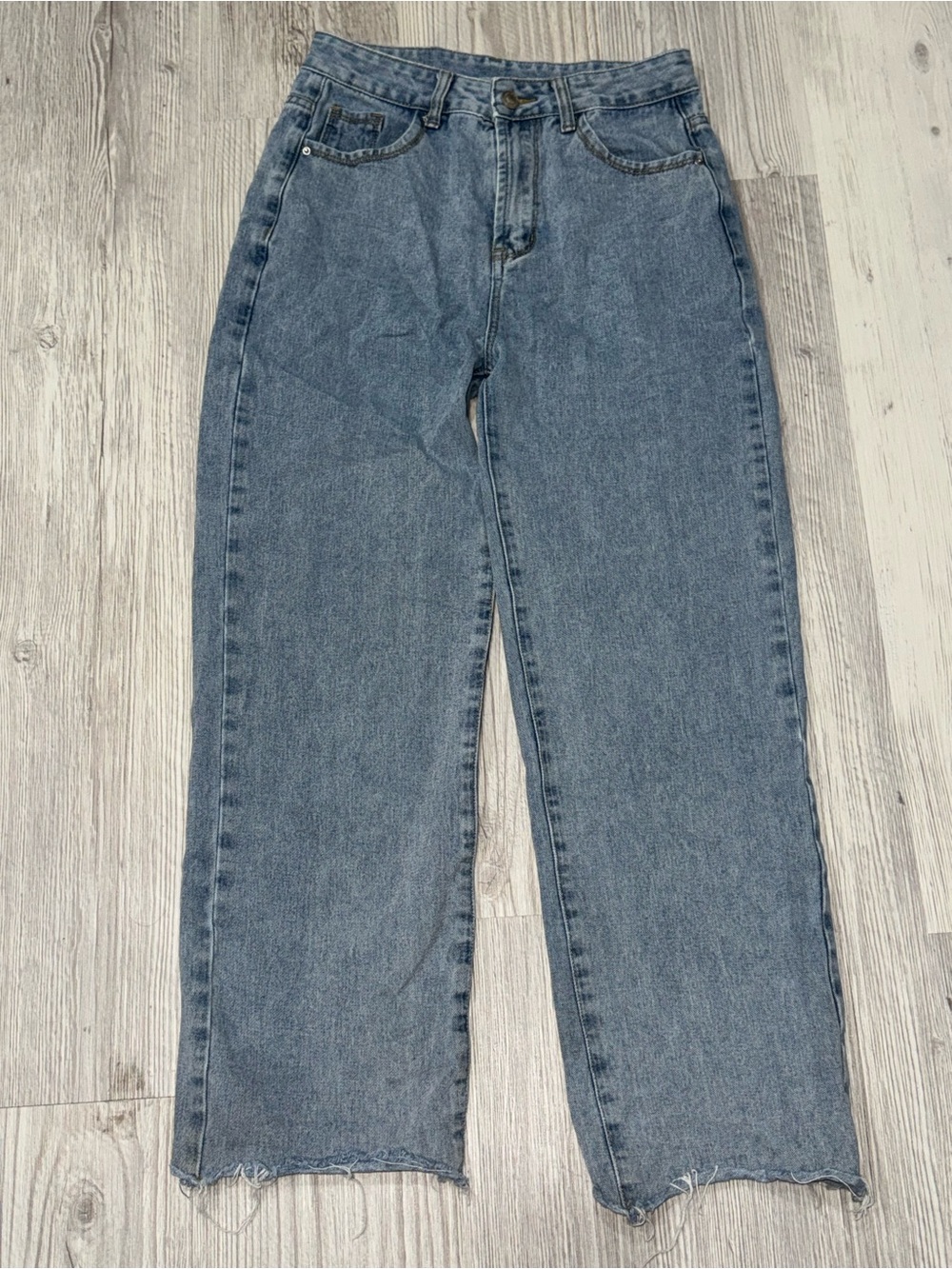 Princess Polly Relaxed Boyfriend Jeans in Light Blue Wash